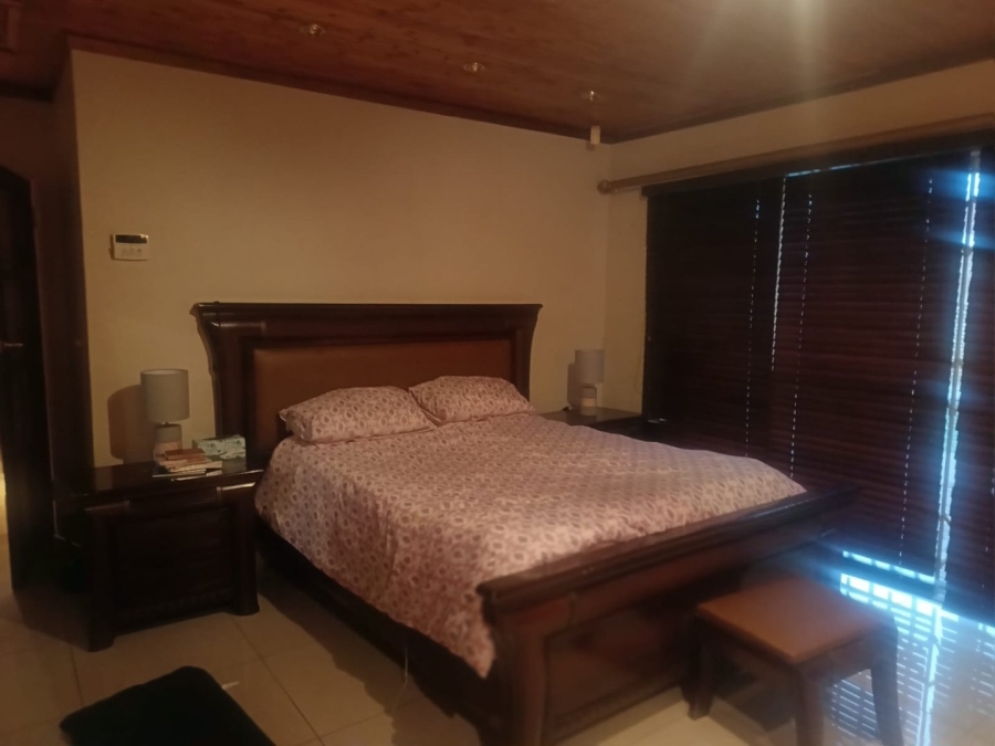 3 Bedroom Property for Sale in Roylglen Gardens Northern Cape